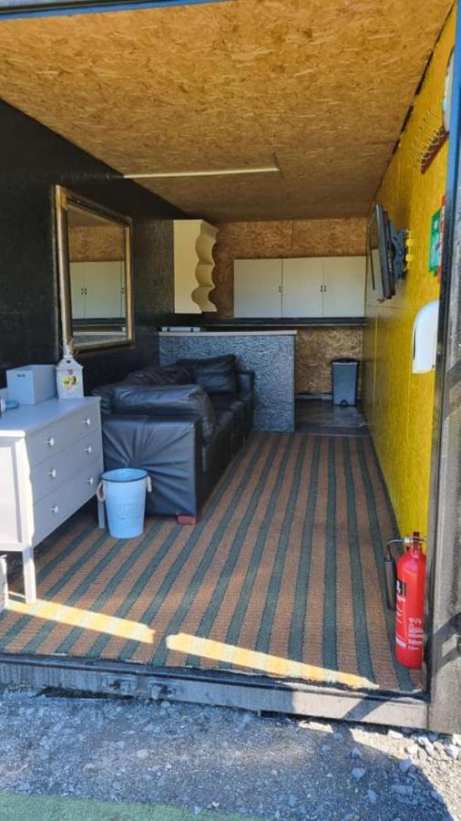 Route 47 Glamping Bell Tents Cross Hands Exterior foto